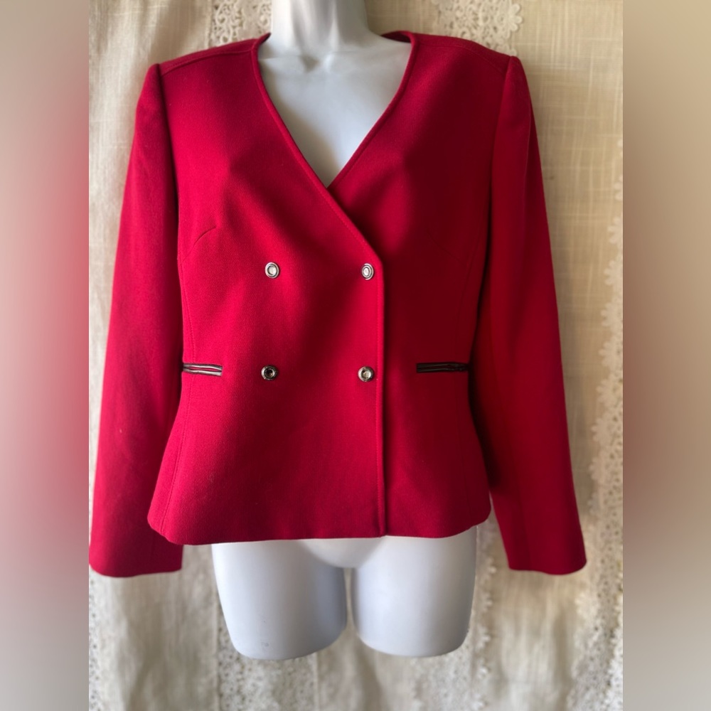 Size 8 petite‎ Tahari red classic blazer